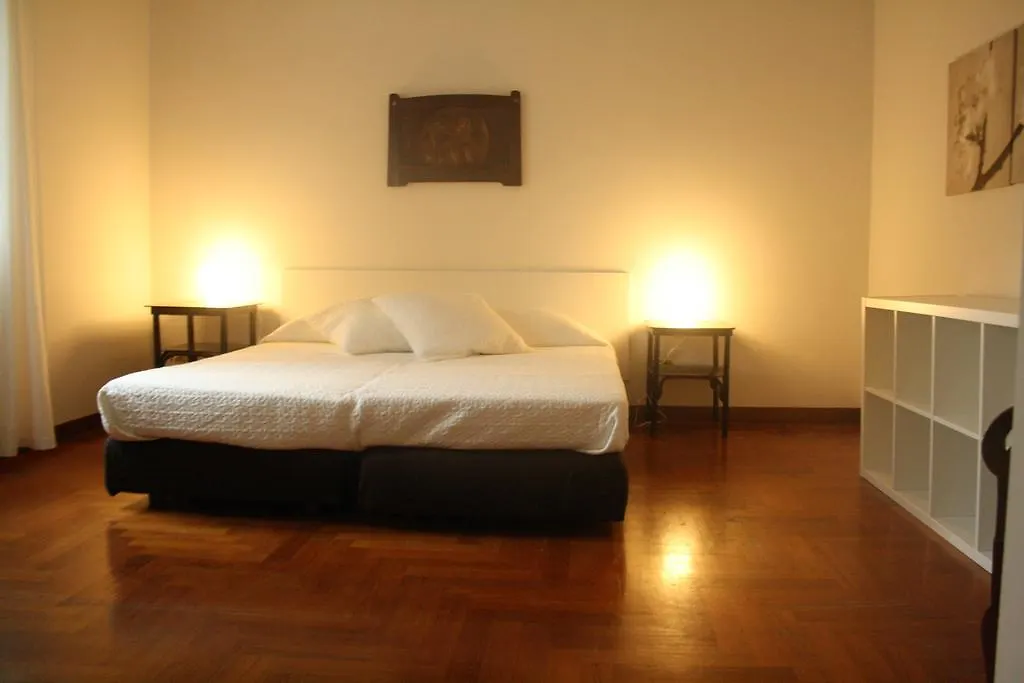 Casa San Vitale Bologna 0*,